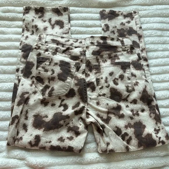 kensie Cream and Brown Cow-Print Straight Leg Jeans - Picture 2 of 3